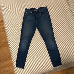Mother high waisted looker ankle fray size 31